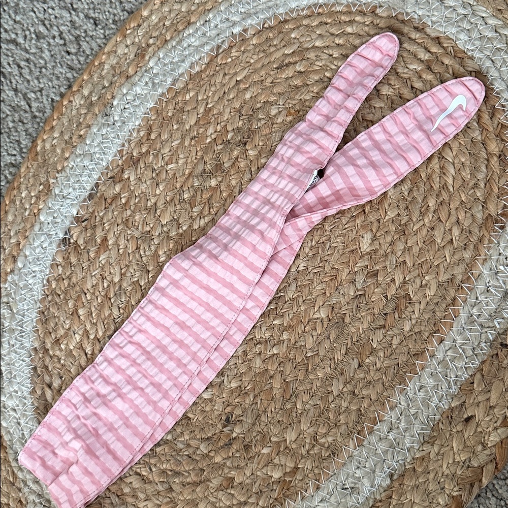 Nike & Universal Thread Pink Hand Wraps - Picture 2 of 3